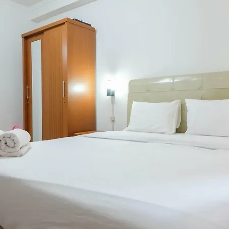 Compact Studio Signature Park Grande Apartment Mt. Haryono By Travelio